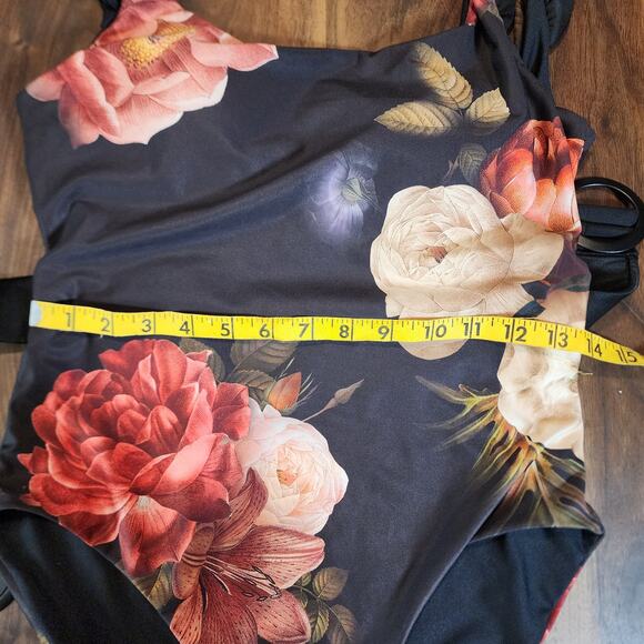 Agua Bendita Nicolette Shade Black Floral One Piece Swimsuit Size XL - Picture 9 of 15